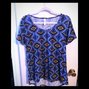 🍁3/$25🍁Lularoe “Classic Tee”